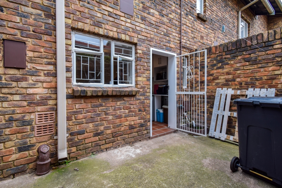 3 Bedroom Property for Sale in Garsfontein Gauteng