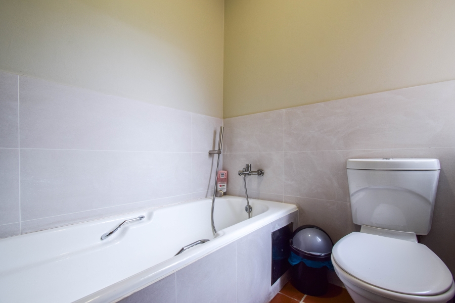 3 Bedroom Property for Sale in Garsfontein Gauteng