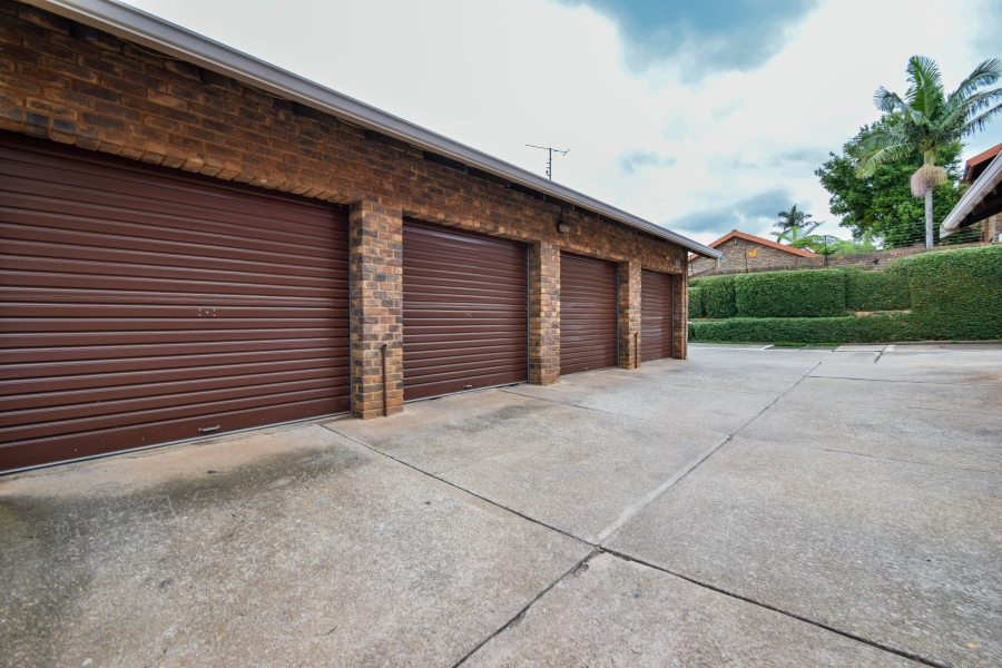 3 Bedroom Property for Sale in Garsfontein Gauteng