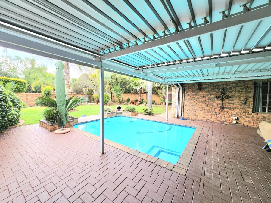 3 Bedroom Property for Sale in Sunward Park Gauteng