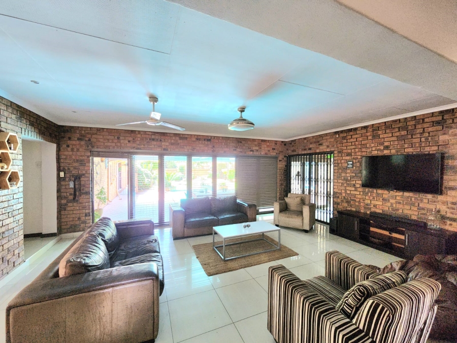 3 Bedroom Property for Sale in Sunward Park Gauteng