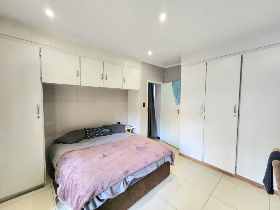 3 Bedroom Property for Sale in Sunward Park Gauteng