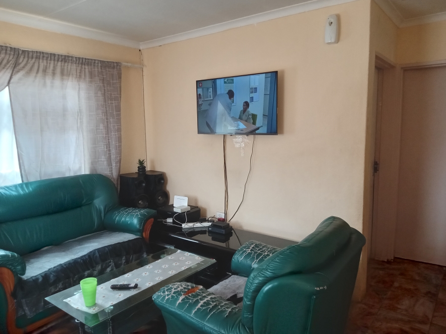 2 Bedroom Property for Sale in Soshanguve VV Gauteng