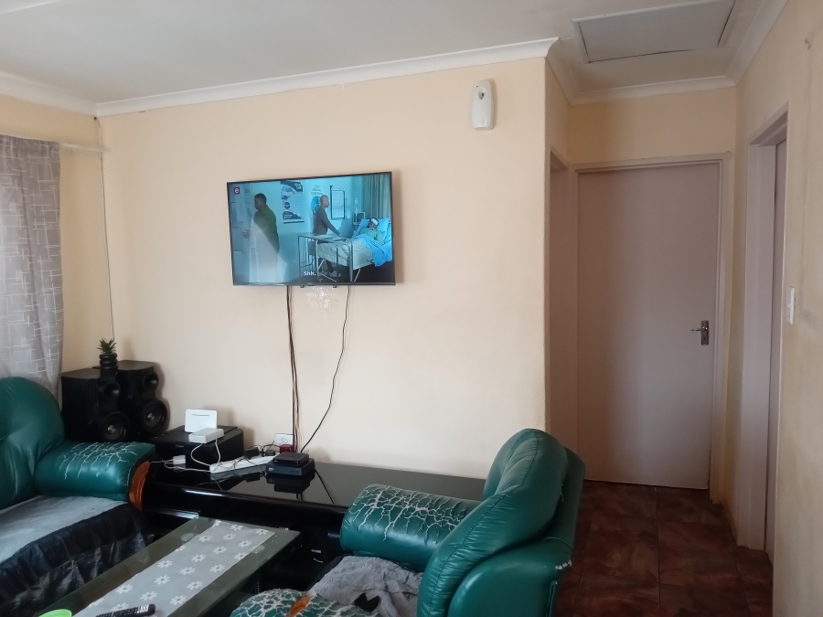 2 Bedroom Property for Sale in Soshanguve VV Gauteng