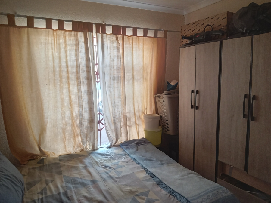 2 Bedroom Property for Sale in Soshanguve VV Gauteng