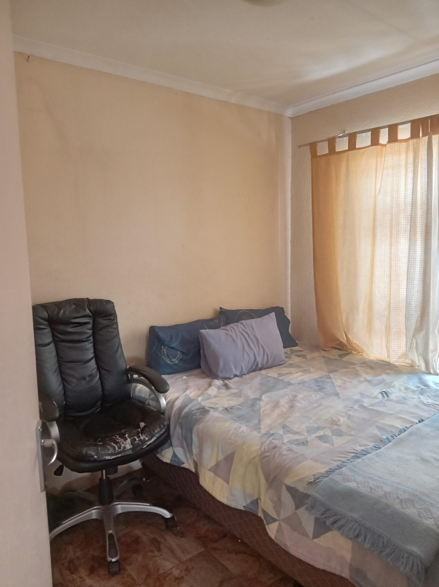 2 Bedroom Property for Sale in Soshanguve VV Gauteng