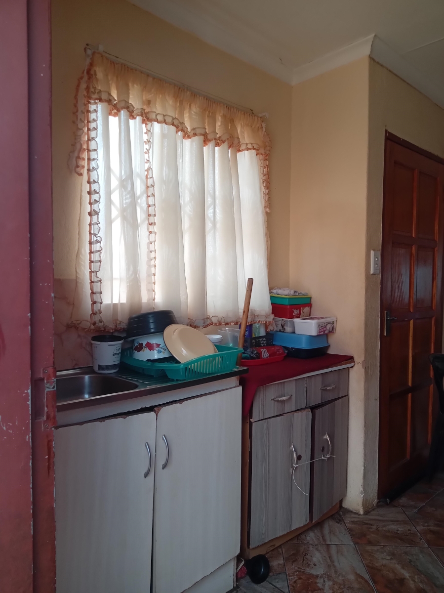 2 Bedroom Property for Sale in Soshanguve VV Gauteng