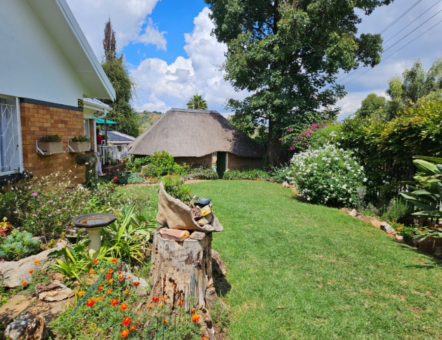 3 Bedroom Property for Sale in Linmeyer Gauteng