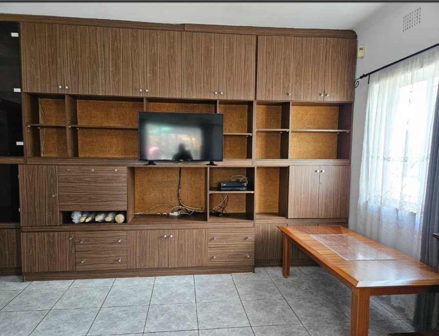 3 Bedroom Property for Sale in Linmeyer Gauteng