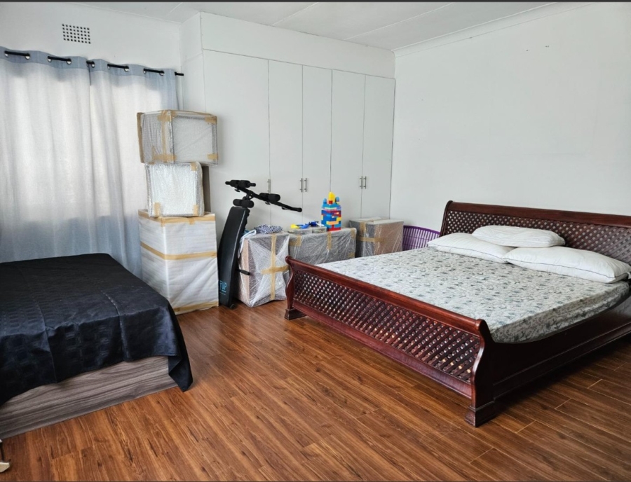 3 Bedroom Property for Sale in Linmeyer Gauteng