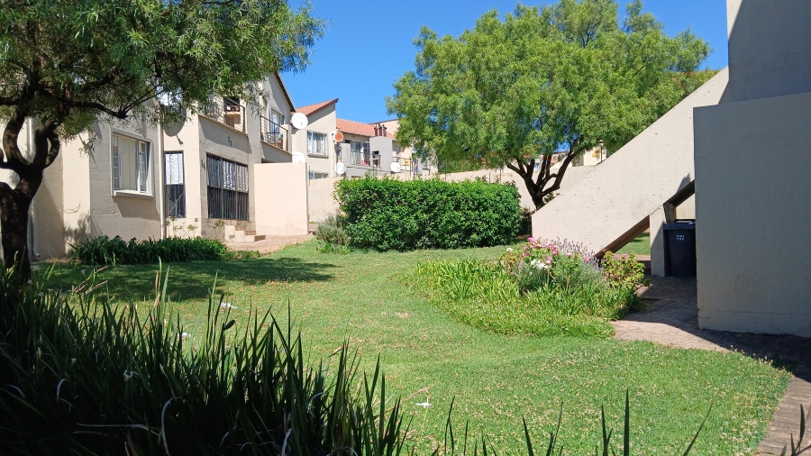 To Let 2 Bedroom Property for Rent in Northgate Gauteng