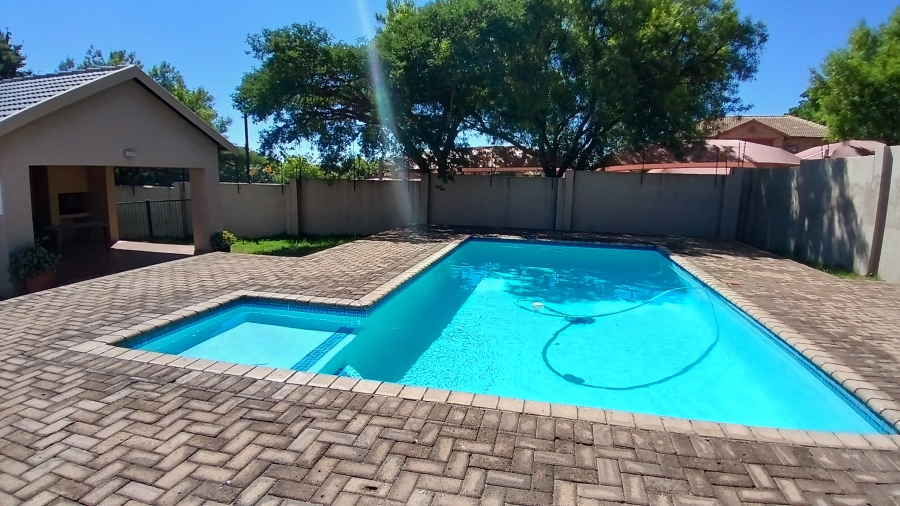 To Let 2 Bedroom Property for Rent in Northgate Gauteng