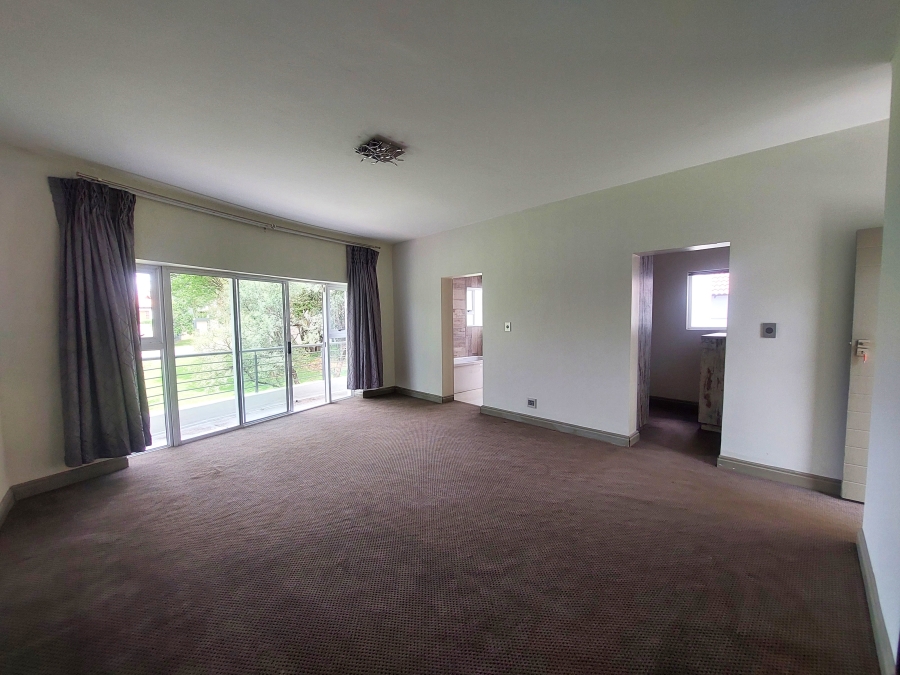 5 Bedroom Property for Sale in Waterkloof Ridge Gauteng