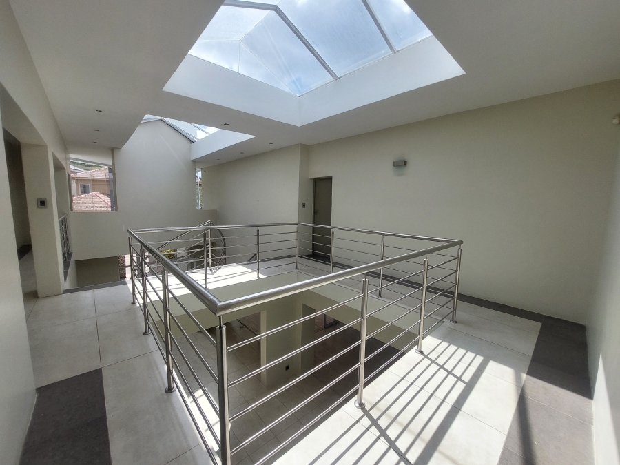 5 Bedroom Property for Sale in Waterkloof Ridge Gauteng