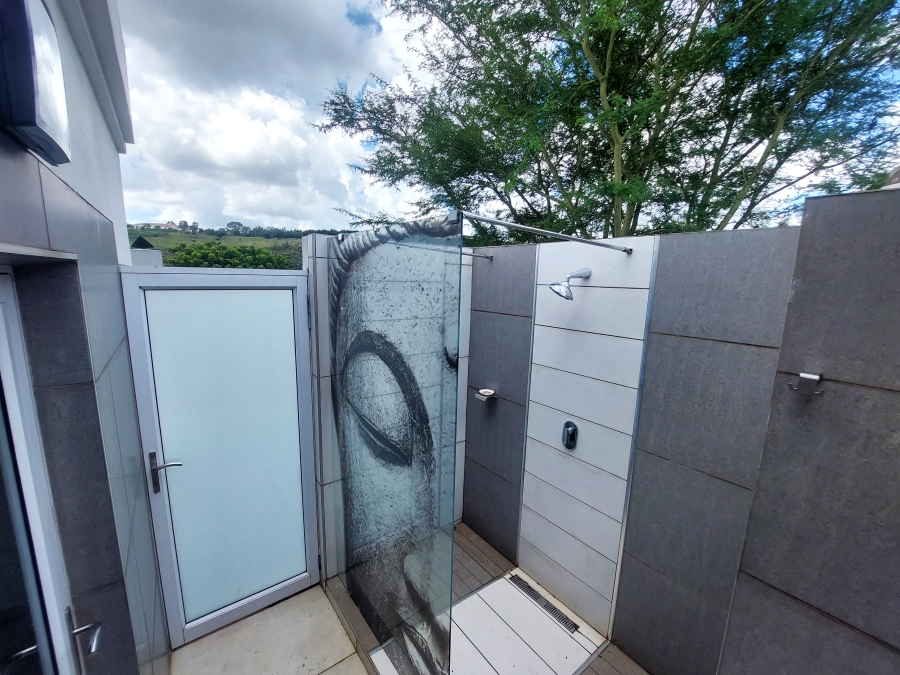 5 Bedroom Property for Sale in Waterkloof Ridge Gauteng