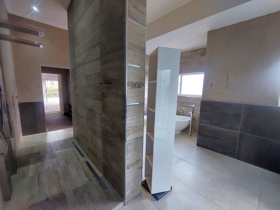 5 Bedroom Property for Sale in Waterkloof Ridge Gauteng