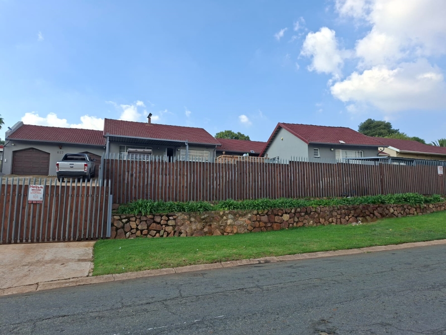 3 Bedroom Property for Sale in Rangeview Gauteng