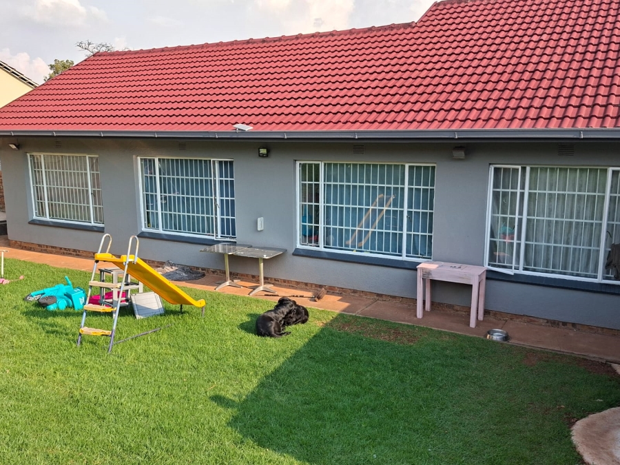3 Bedroom Property for Sale in Rangeview Gauteng
