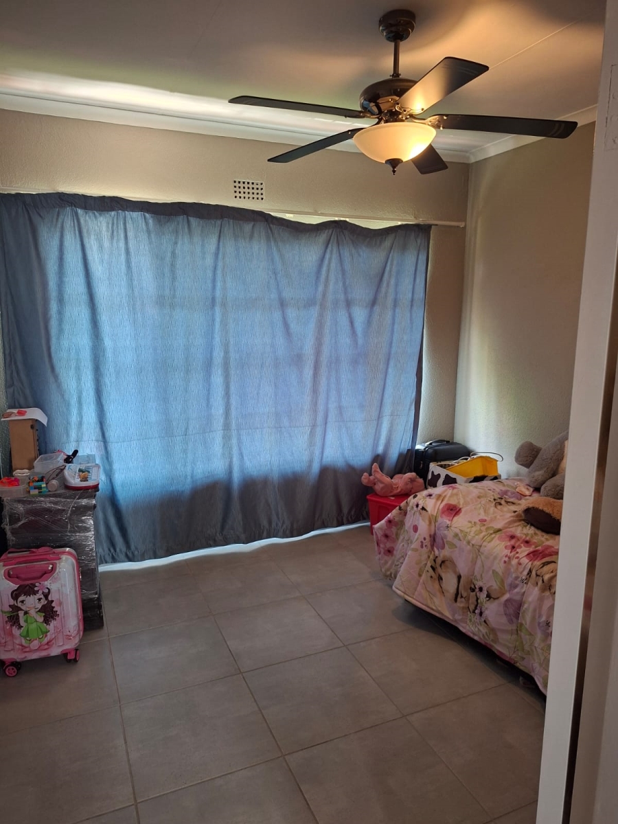 3 Bedroom Property for Sale in Rangeview Gauteng