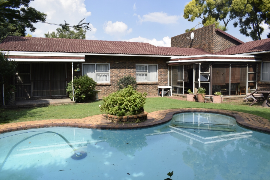 4 Bedroom Property for Sale in Sunward Park Gauteng