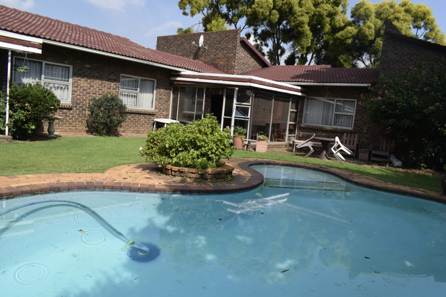 4 Bedroom Property for Sale in Sunward Park Gauteng