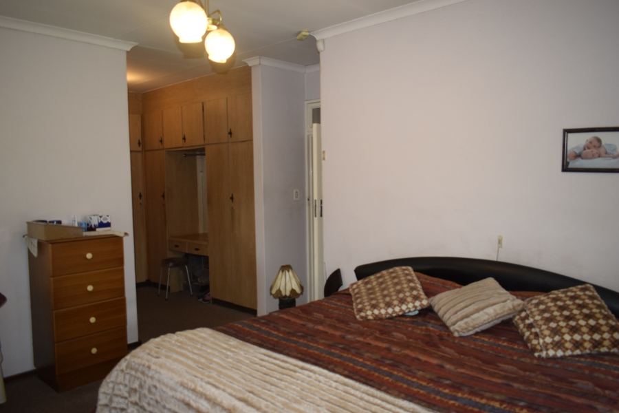 4 Bedroom Property for Sale in Sunward Park Gauteng