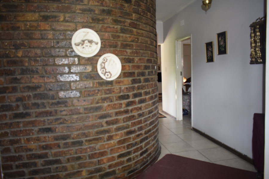 4 Bedroom Property for Sale in Sunward Park Gauteng