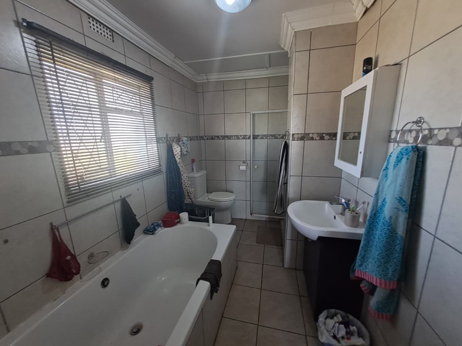 4 Bedroom Property for Sale in Spaarwater Gauteng