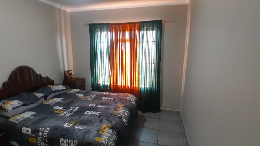 4 Bedroom Property for Sale in Carletonville Central Gauteng