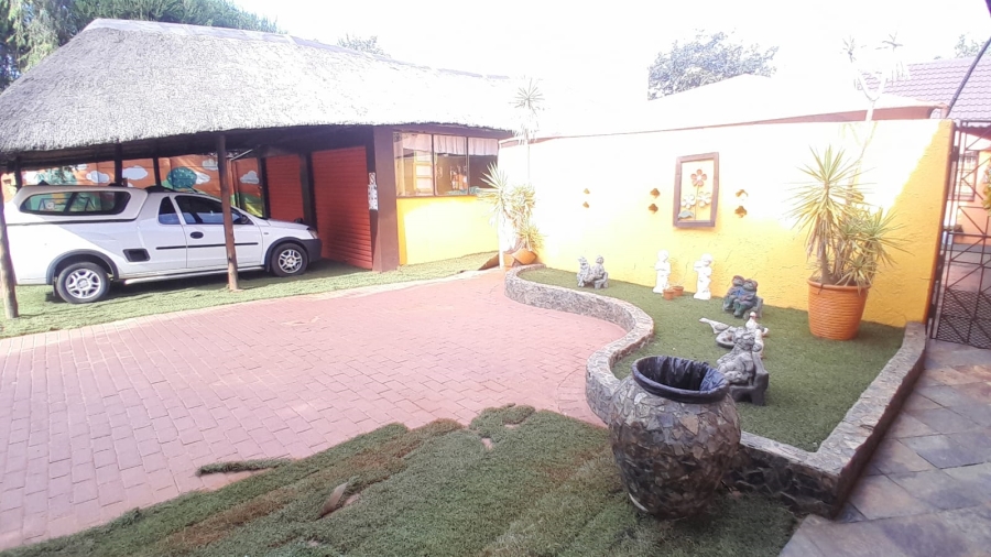 3 Bedroom Property for Sale in Carletonville Central Gauteng