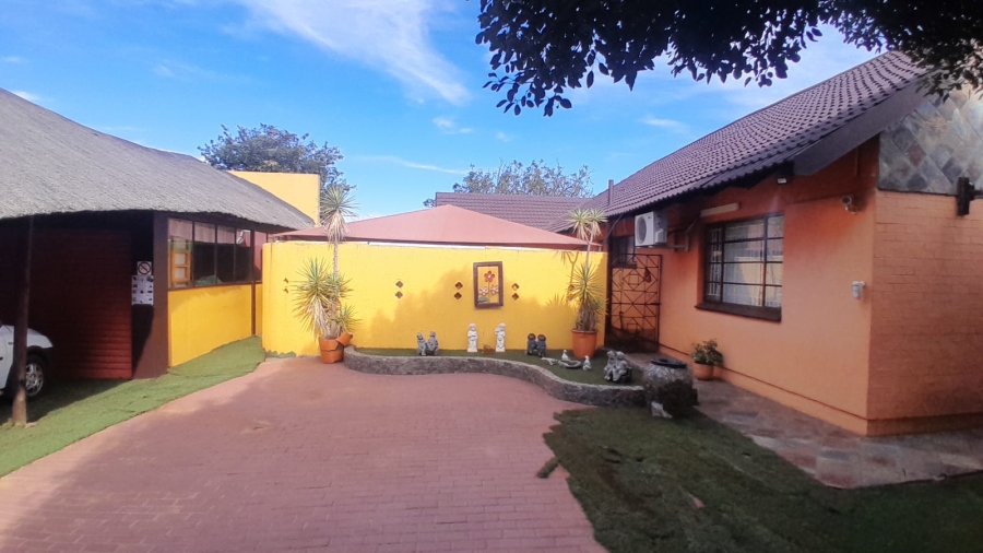 3 Bedroom Property for Sale in Carletonville Central Gauteng
