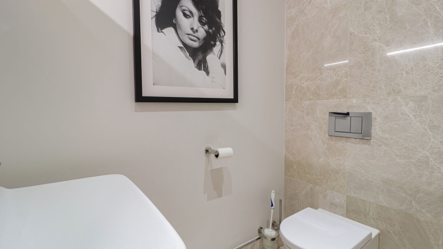 To Let 3 Bedroom Property for Rent in Sandown Gauteng