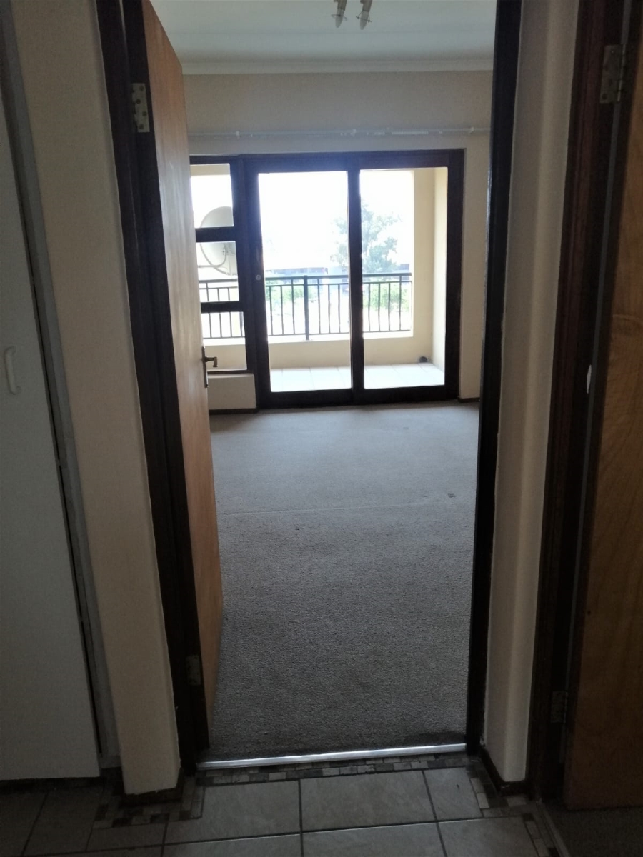 2 Bedroom Property for Sale in Erand Gardens Gauteng