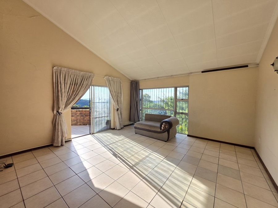 3 Bedroom Property for Sale in La Montagne Gauteng