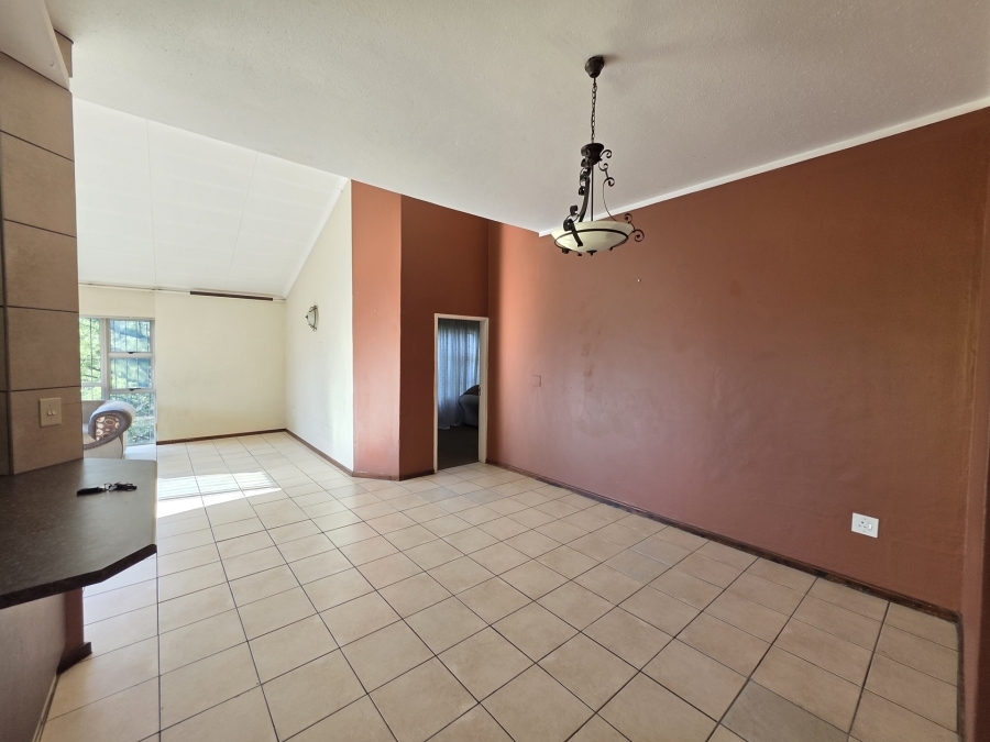 3 Bedroom Property for Sale in La Montagne Gauteng