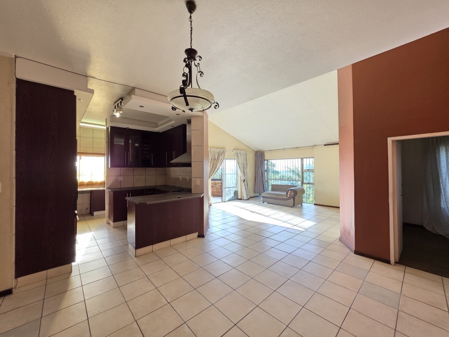 3 Bedroom Property for Sale in La Montagne Gauteng