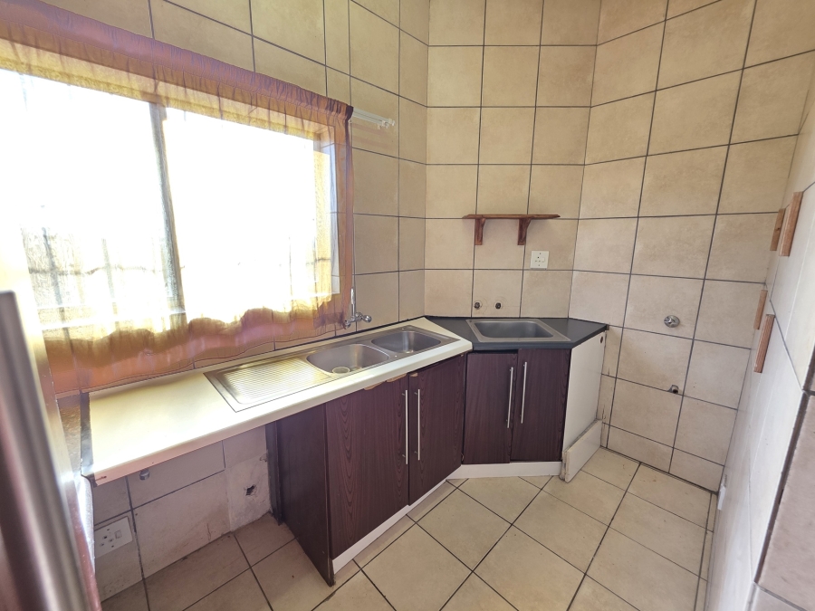 3 Bedroom Property for Sale in La Montagne Gauteng