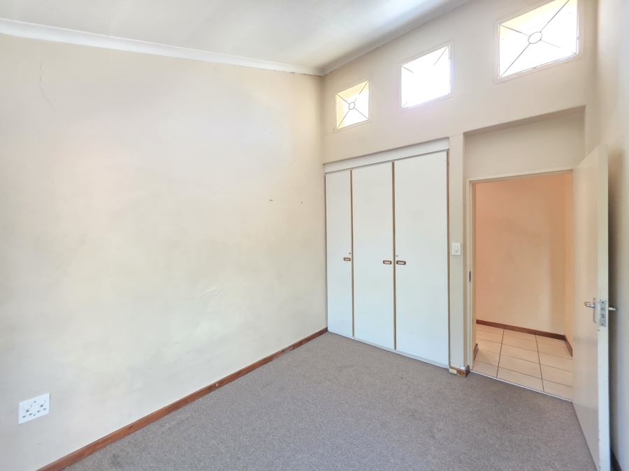 3 Bedroom Property for Sale in La Montagne Gauteng