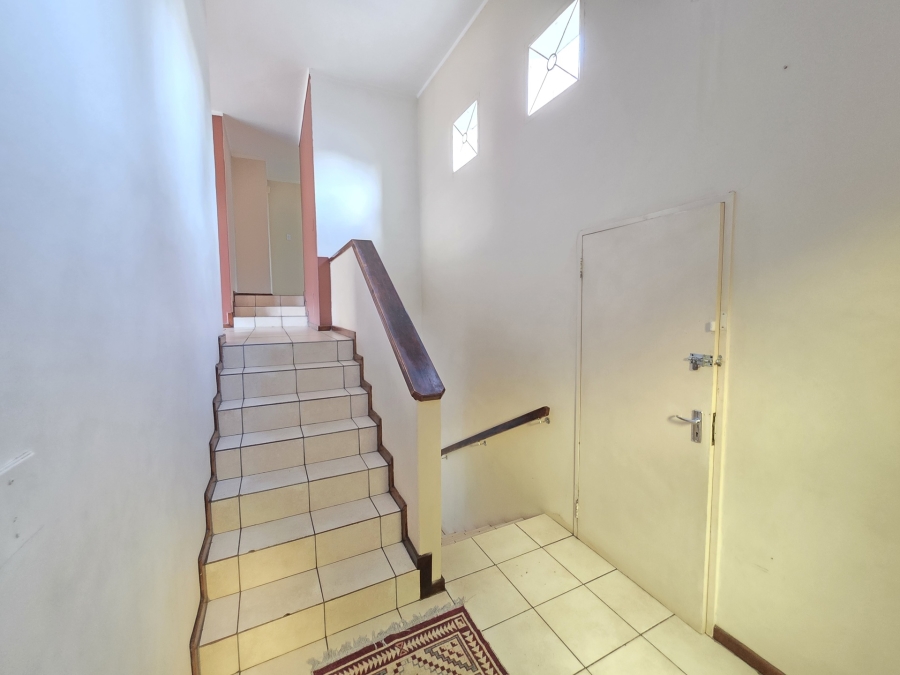 3 Bedroom Property for Sale in La Montagne Gauteng