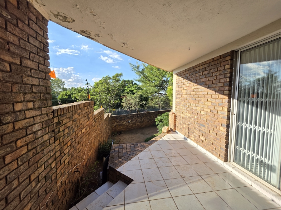 3 Bedroom Property for Sale in La Montagne Gauteng
