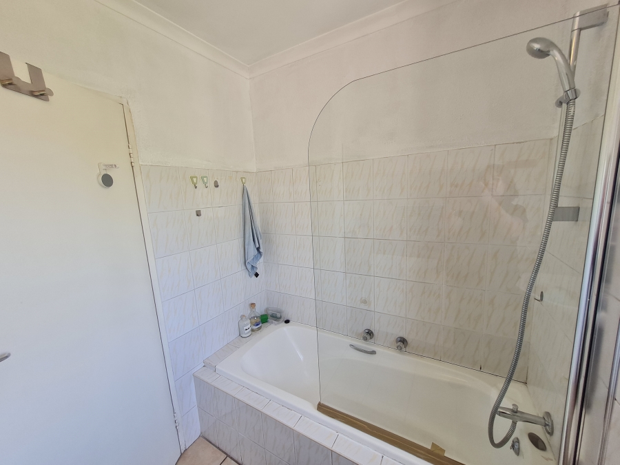 2 Bedroom Property for Sale in Northwold Gauteng