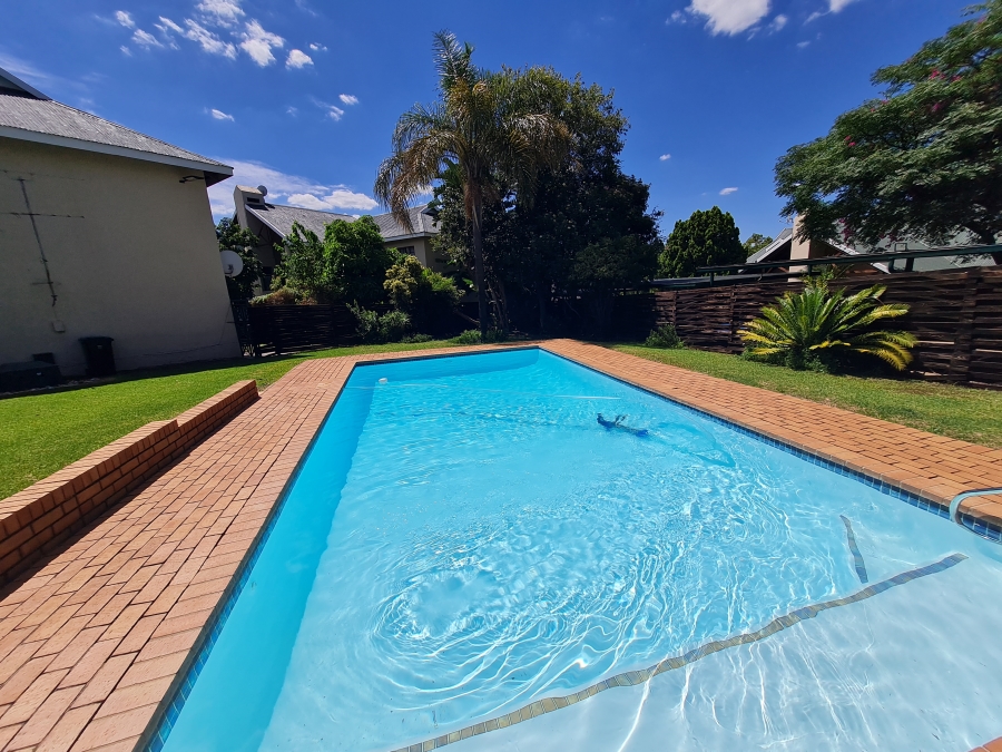 2 Bedroom Property for Sale in Northwold Gauteng
