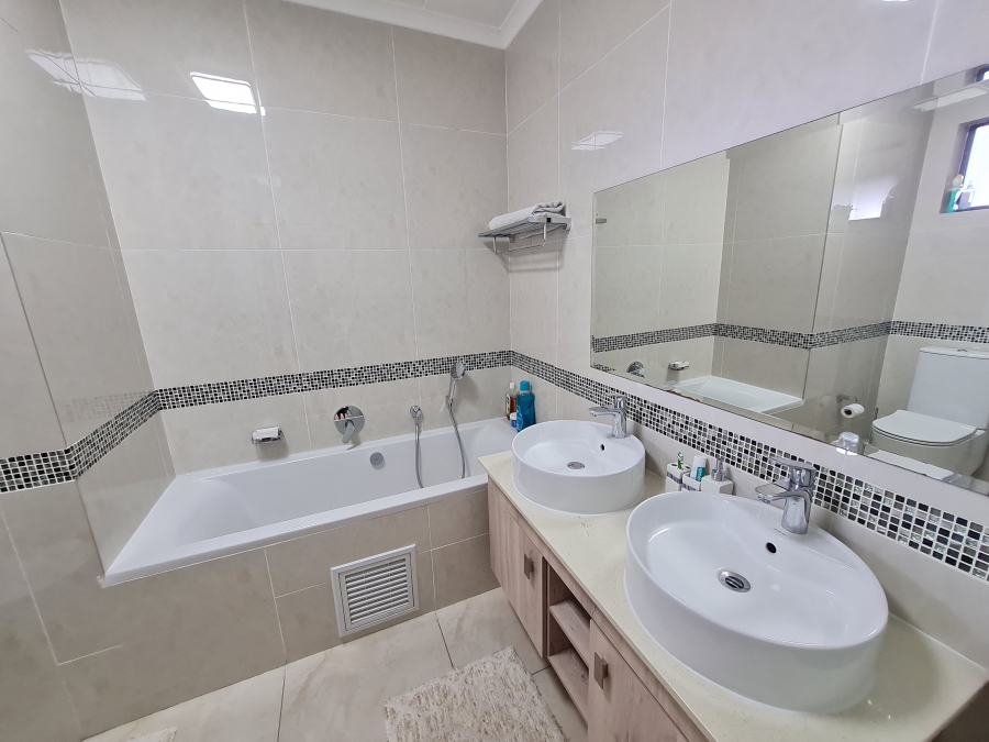 3 Bedroom Property for Sale in North Riding Gauteng