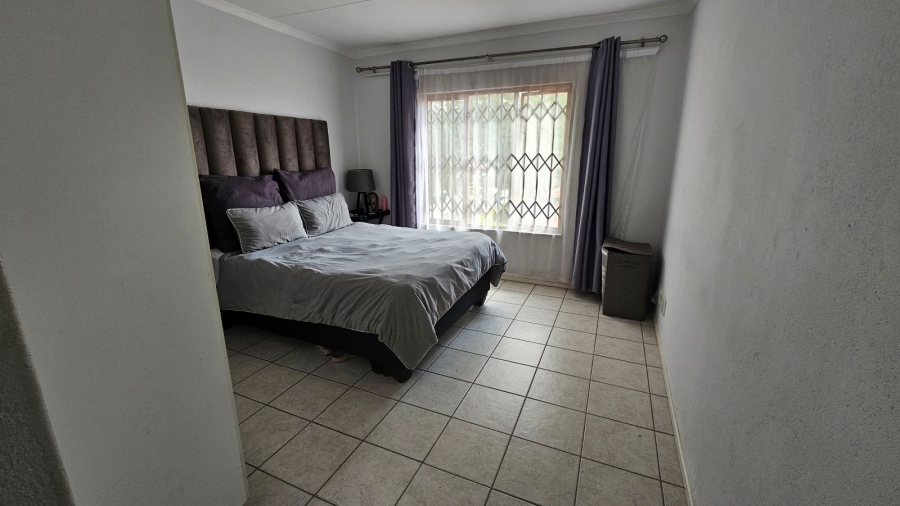 2 Bedroom Property for Sale in Noordwyk Gauteng