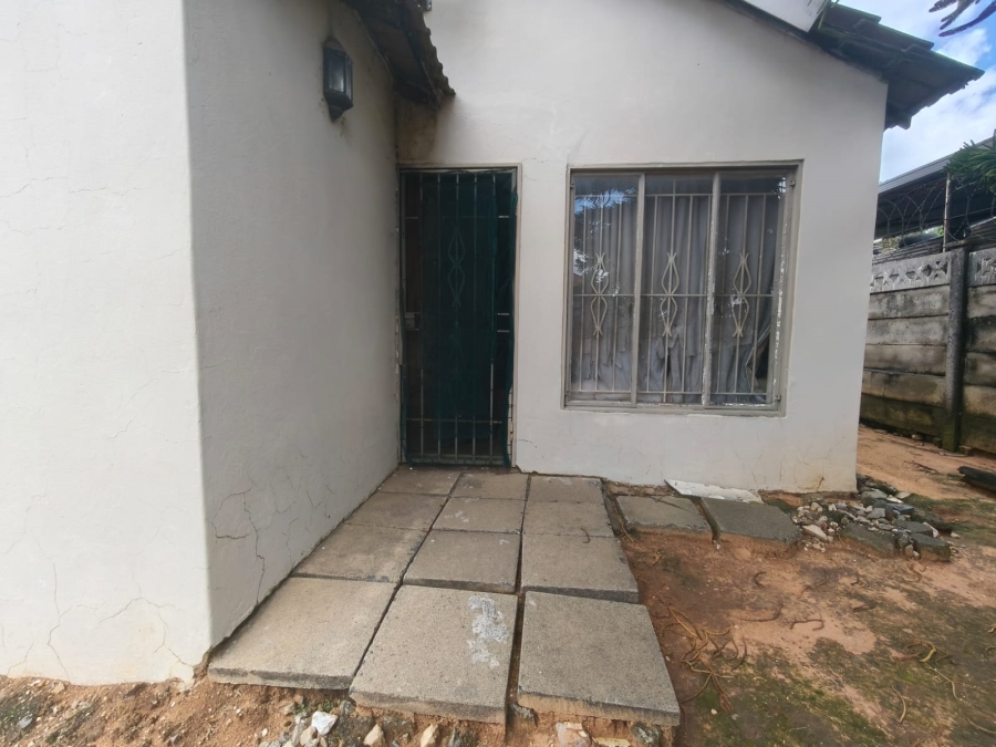 2 Bedroom Property for Sale in Marlboro Gauteng