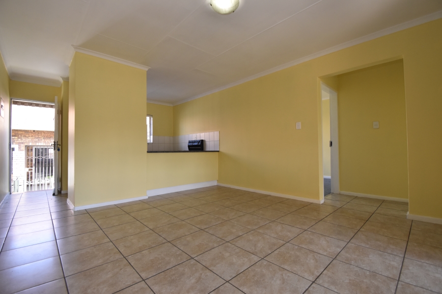 2 Bedroom Property for Sale in Allens Nek Gauteng