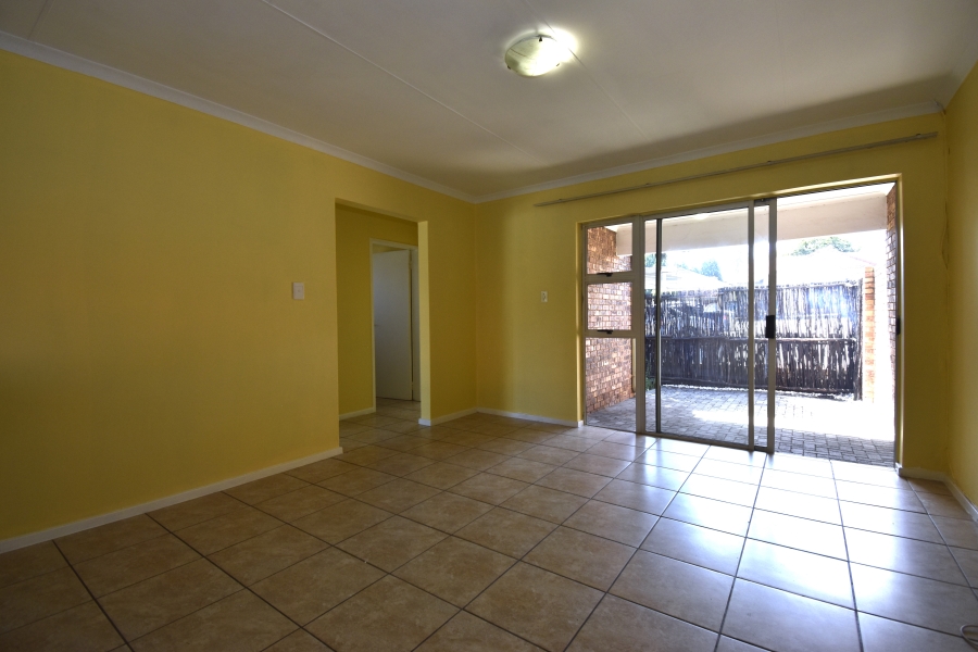 2 Bedroom Property for Sale in Allens Nek Gauteng