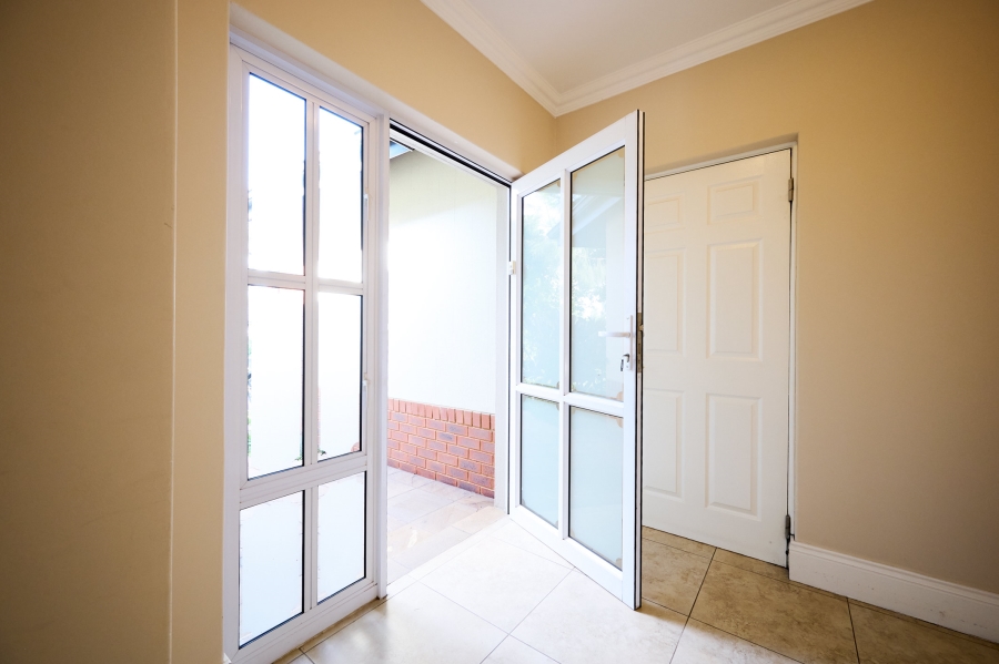 3 Bedroom Property for Sale in Waterfall Valley Mature Lifestyle Estate Gauteng