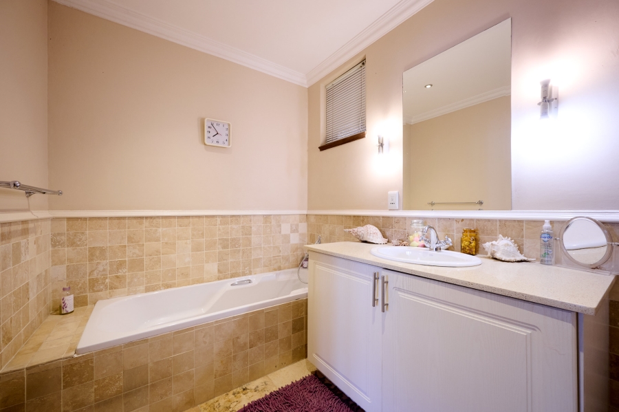 2 Bedroom Property for Sale in Waterfall Hills Mature Lifestyle Estate Gauteng