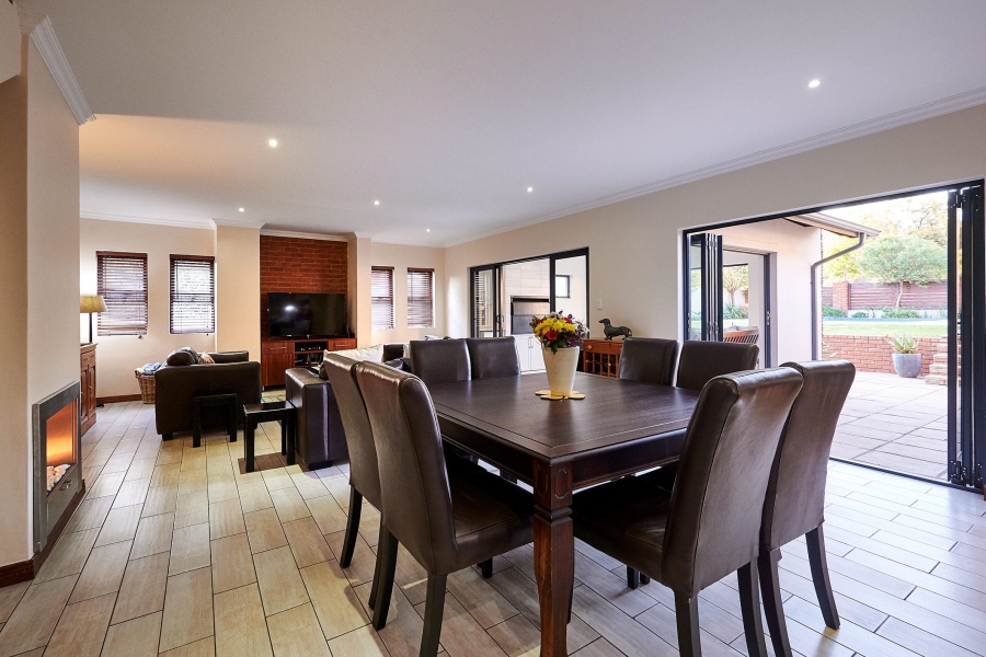 4 Bedroom Property for Sale in Waterfall Country Village Gauteng